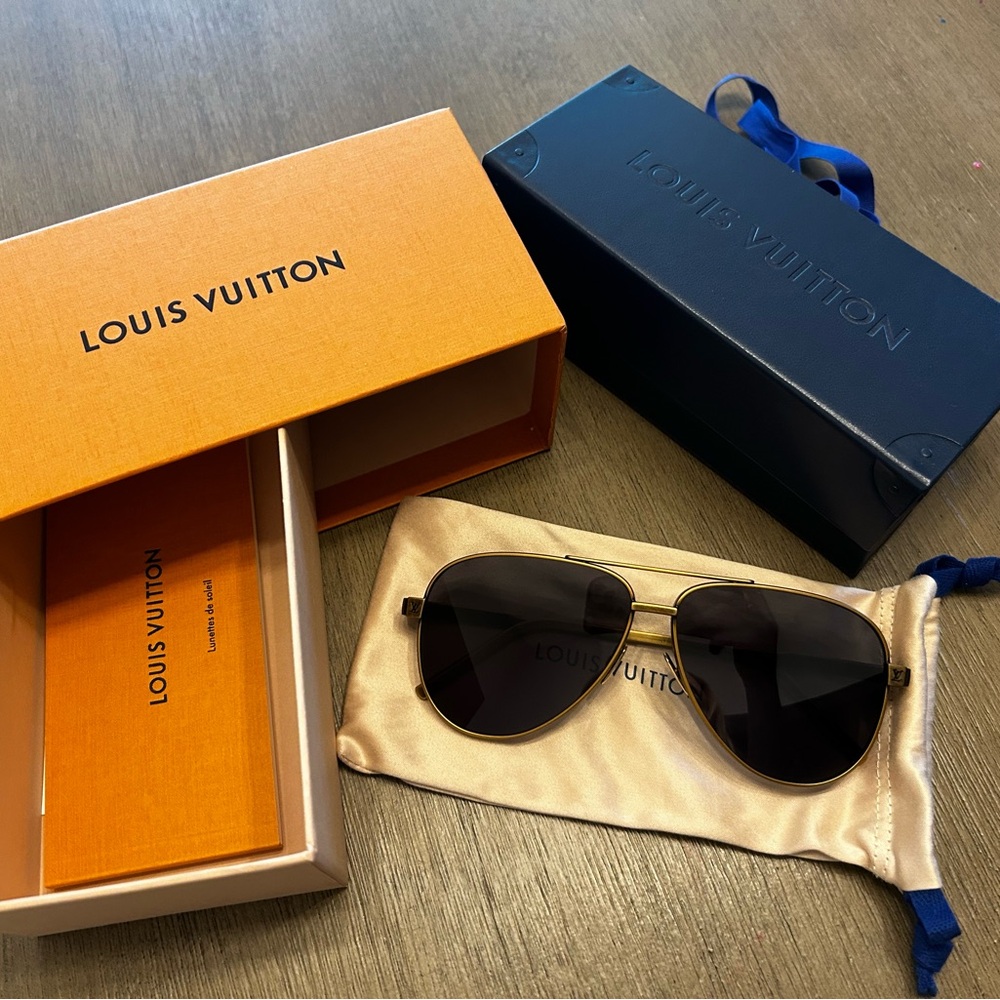 Louis Vuitton Men’s Pilot Sunglasses